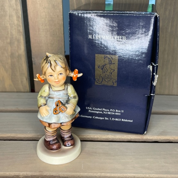 Hummel “FLOWER GIRL” Hum 548